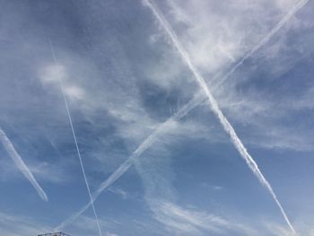 Low angle view of vapor trail in sky