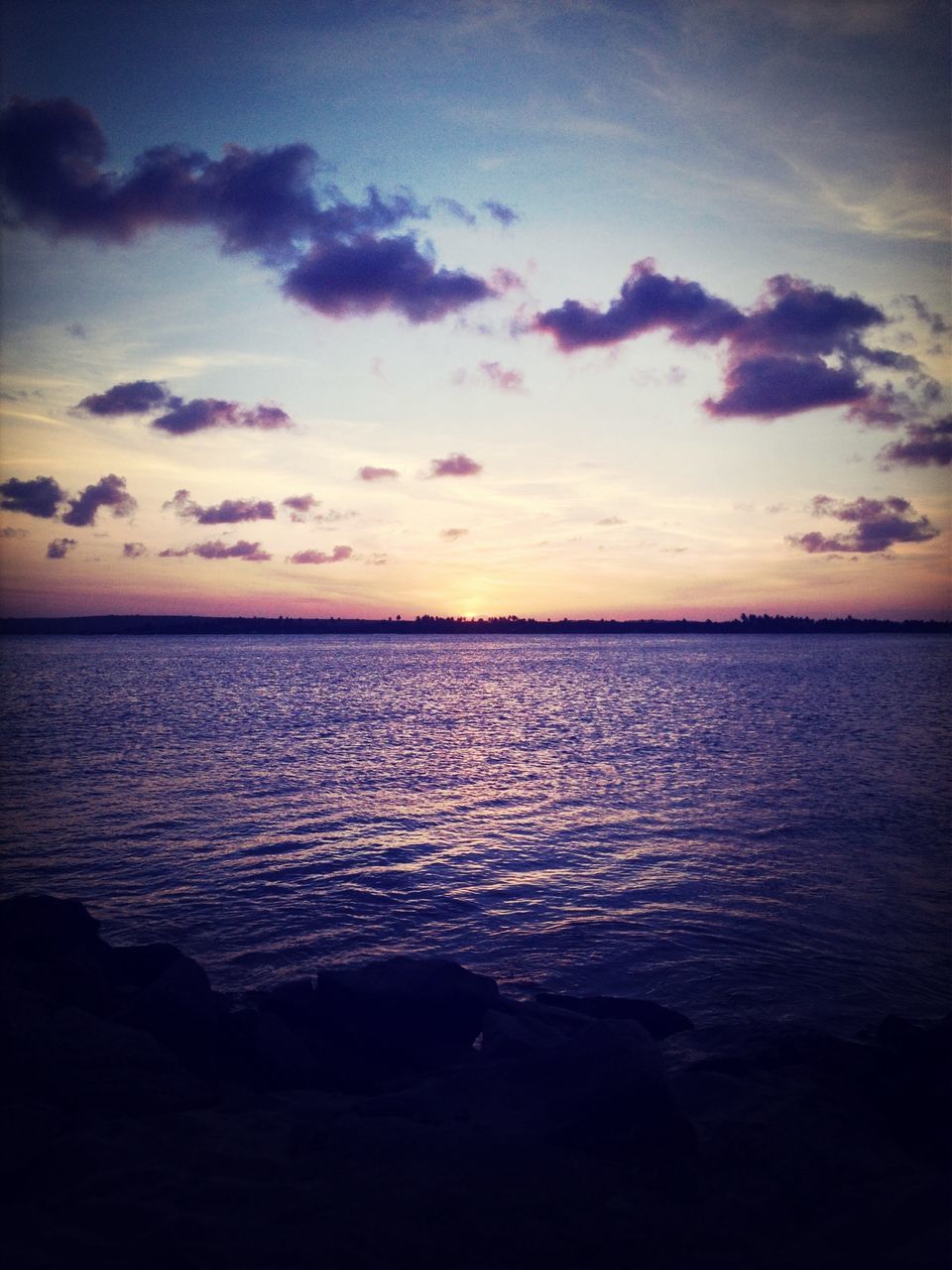 sunset, water, sea, scenics, tranquil scene, sky, beauty in nature, tranquility, horizon over water, idyllic, orange color, nature, silhouette, cloud - sky, reflection, rippled, cloud, beach, dusk, shore