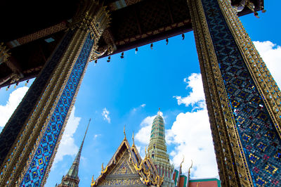 Low angle view of grand palace against sky