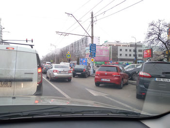 Traffic on road in city