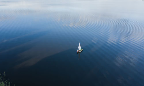 The boat are alone in lake 