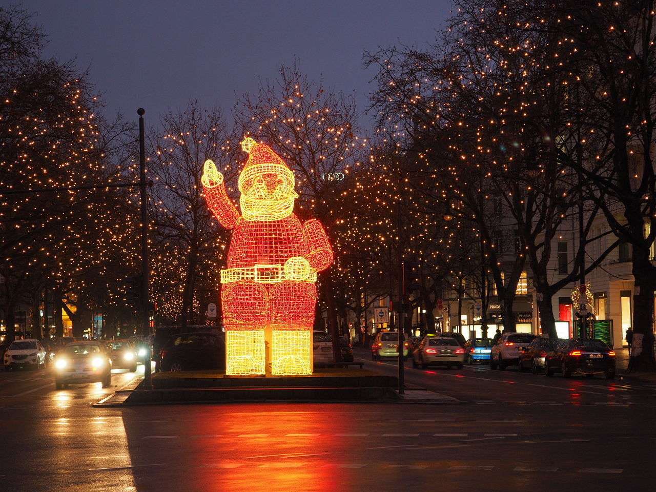 ILLUMINATED CHRISTMAS TREE AT NIGHT