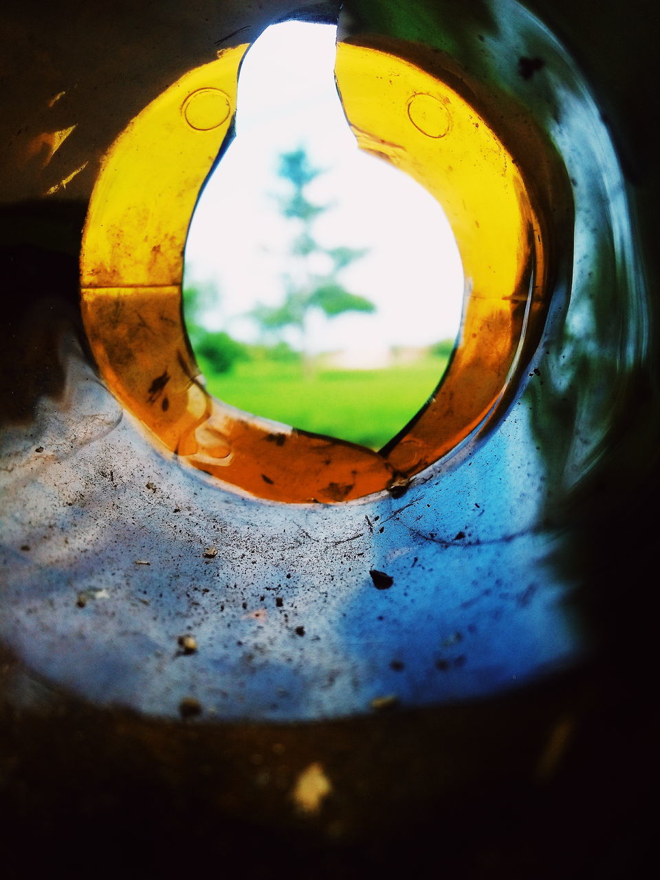 HIGH ANGLE VIEW OF OLD METAL CONTAINER