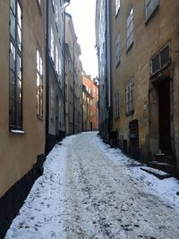 Narrow alley in city