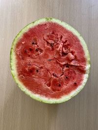 Directly above shot of fruit in plate on table