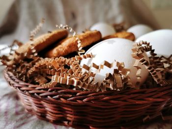 Close-up of chocolate cake in basket on table