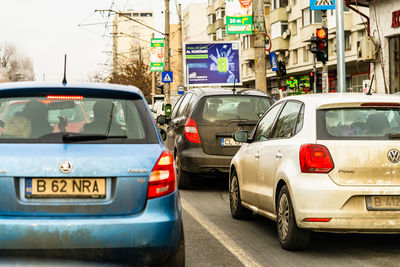 Traffic on road in city