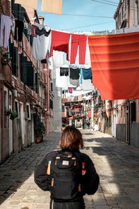 Walking in venice on a sunday morning, it's laundry day