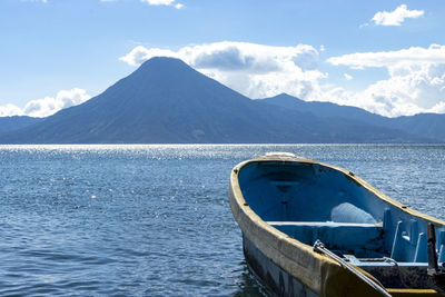 Scenic view of sea against mountains