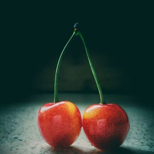 Close-up of red apple