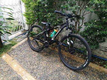 Bicycle parked on footpath