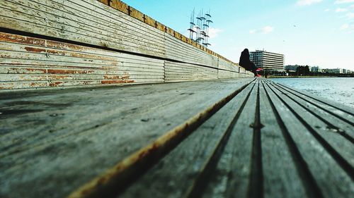 Surface level of bridge