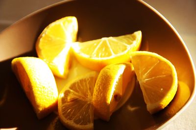 Close-up of oranges