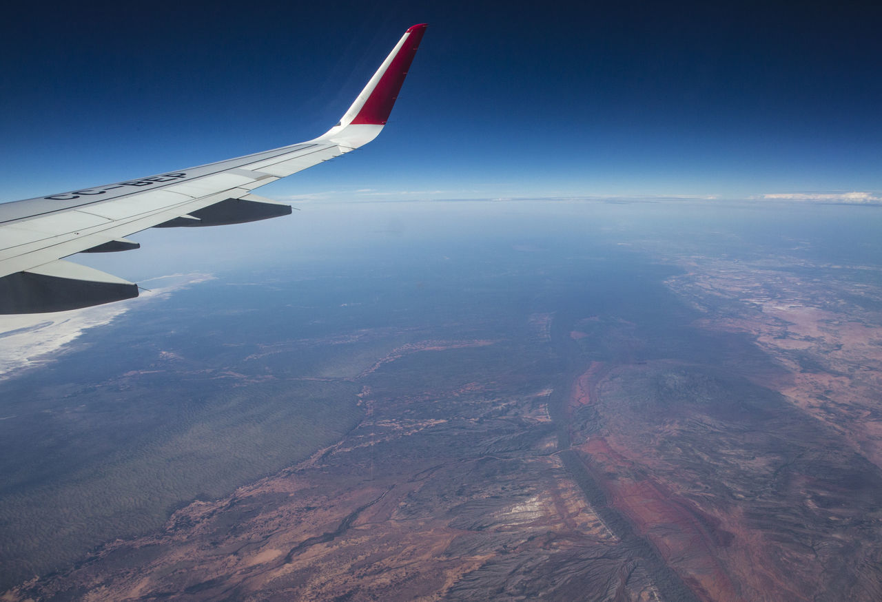 AERIAL VIEW OF AIRPLANE WING