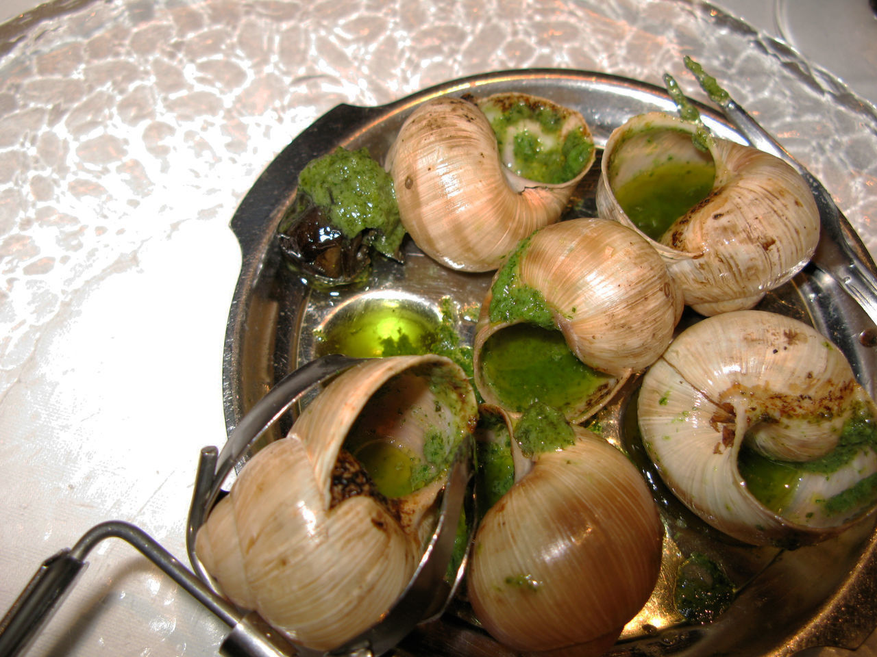 HIGH ANGLE VIEW OF EGGS IN CONTAINER