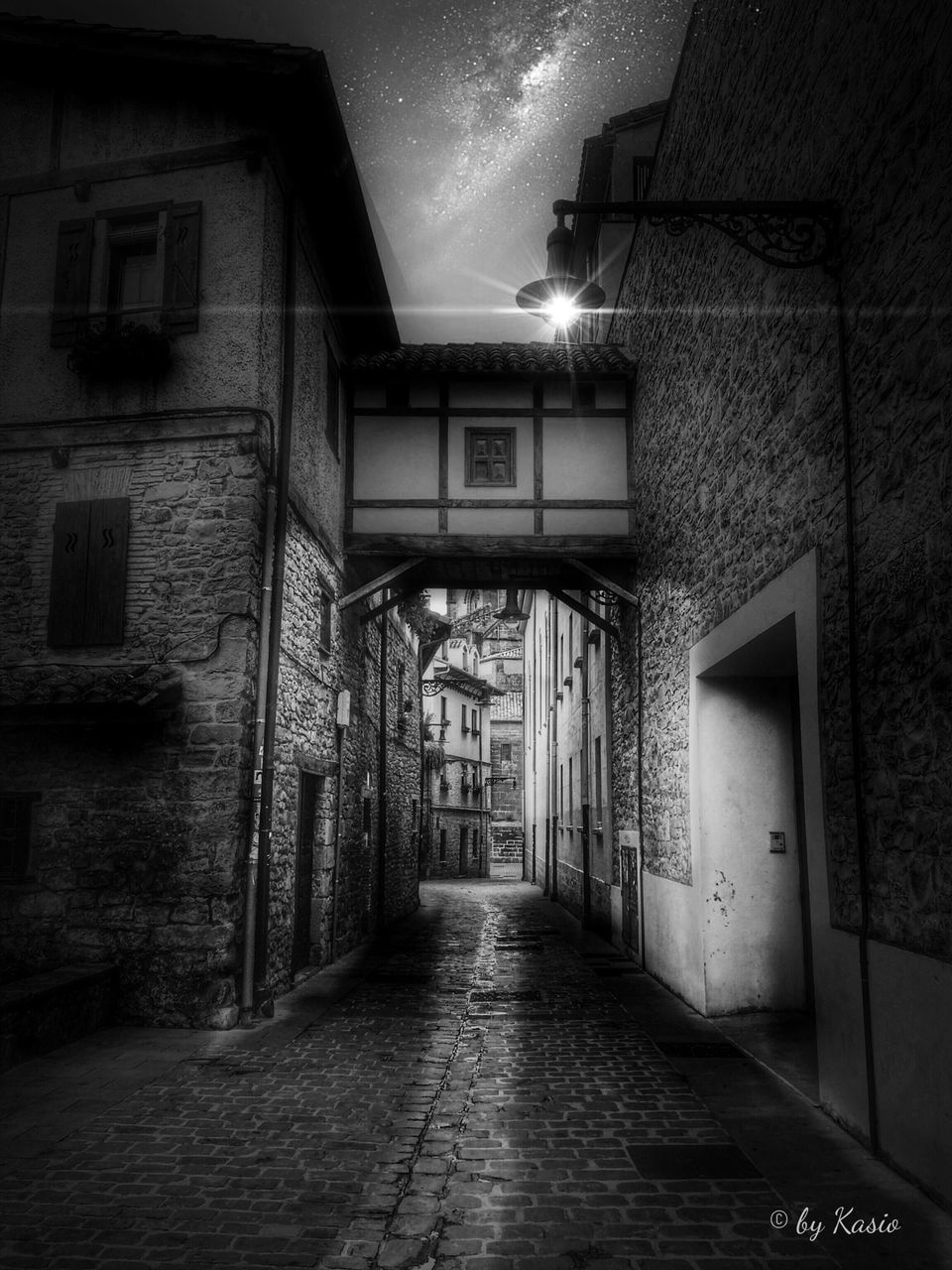 architecture, built structure, building exterior, illuminated, the way forward, building, night, residential structure, residential building, house, empty, door, narrow, window, wall - building feature, lighting equipment, street, cobblestone, diminishing perspective, alley
