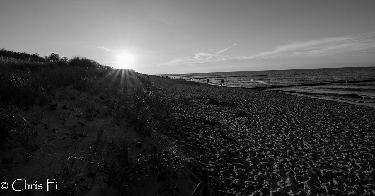 PANORAMIC SHOT OF SEA AGAINST SKY