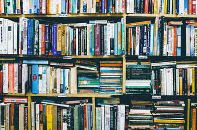 Full frame shot of bookshelf