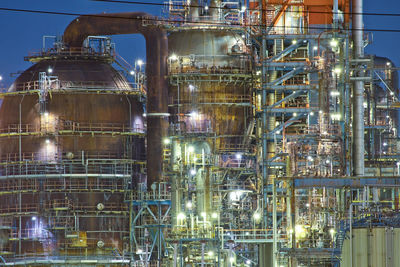 Night view of the oil refinery