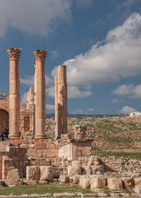 Old ruins of building against sky