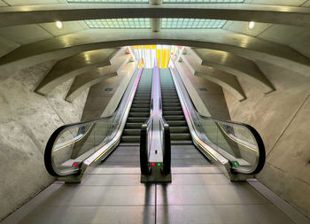 Escalator in railwaystation 