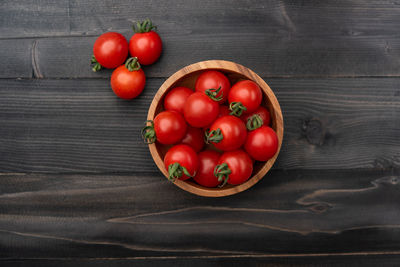 High angle view of tomatoes in bowl on table