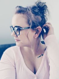 Portrait of woman wearing eyeglasses