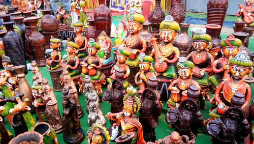 Statues for sale in market