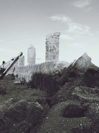 Old ruin building against sky