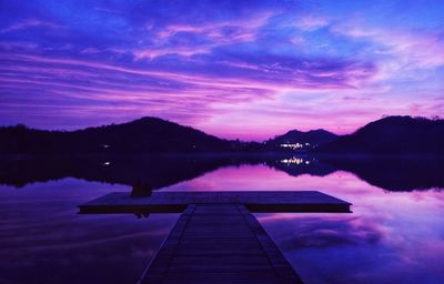 Sunset at lake sirio, ivrea