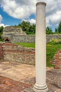 View of old ruins against sky