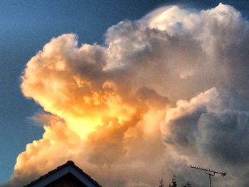 Low angle view of cloudy sky
