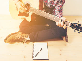 Man playing guitar