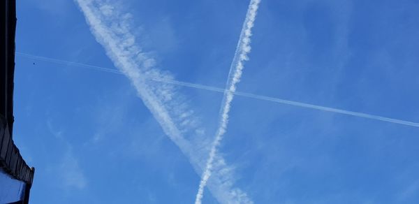 Low angle view of vapor trail in sky