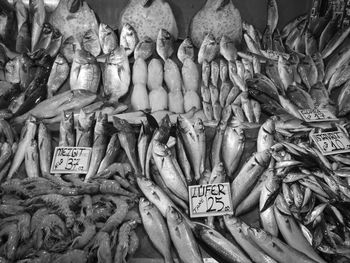 Information sign for sale in market