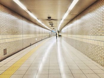 Underground underground walkway