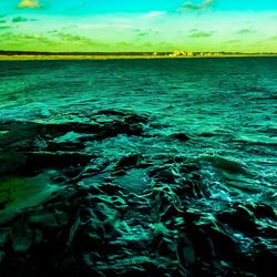 Full frame shot of sea against sky