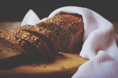 Close-up of bread in plate on table