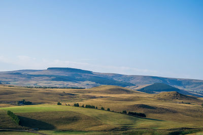 Photograph of the cézallier plain from the village of campains-brion