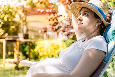 Side view of woman looking away
