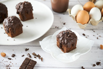 Close-up of cake in plate on table