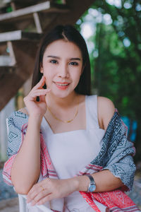 Portrait of a smiling young woman