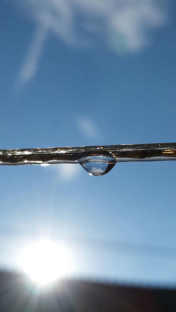 sun, low angle view, sky, sunlight, sunbeam, blue, lens flare, nature, beauty in nature, clear sky, tranquility, outdoors, cloud, no people, sunny, bright, close-up, day, sunset, scenics