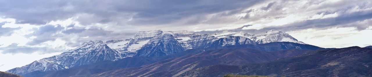 Kamas and samak off utah highway 150 mount timpanogos jordanelle reservoir  rocky mountains america.