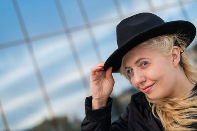 Portrait of smiling young woman