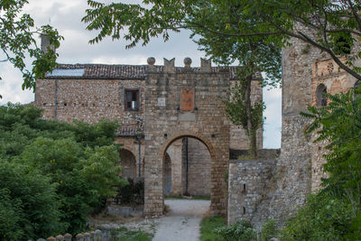 Old ruin building