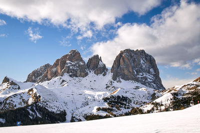 Tyrol dolomites fassatal sassolungo with the peaks spallone, punta grohmann and cinque dita