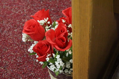 Close-up of red roses
