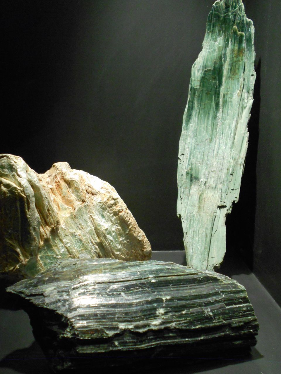 CLOSE-UP OF ROCK FORMATION ON TABLE