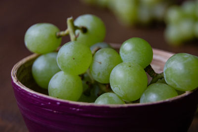 Close-up of grapes in bowl